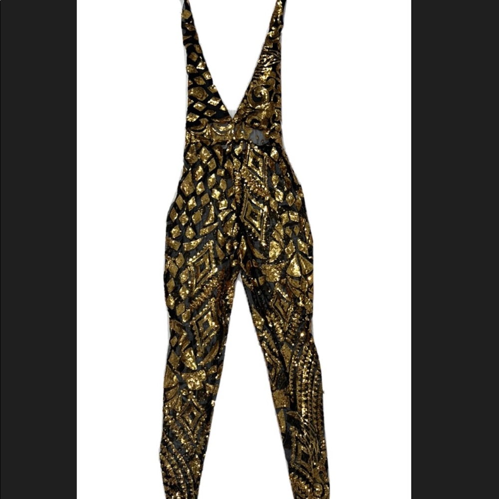 Womens black & Gold Mesh Sequin jumpsuit size Small😍😍😍